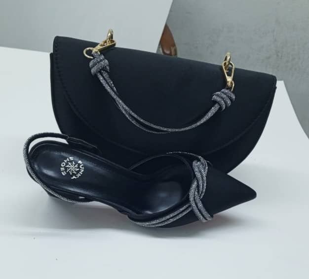 FUNKY RAIN- RED SHOE AND BAG SET view 3